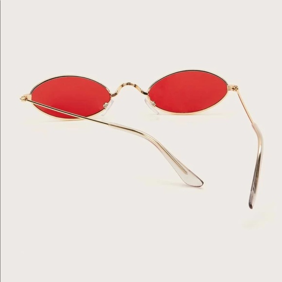 Oval Frame Sunglasses - Picture 4 of 5